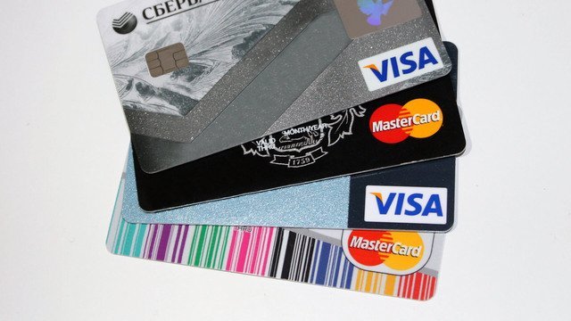 Hırsızlar Çalıntı Kredi Kartlarını Nasıl Kullanır?