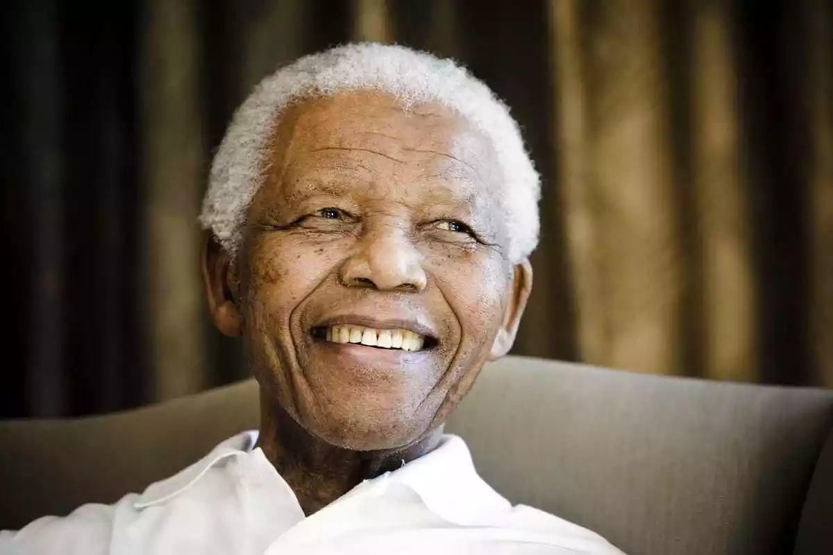 Nelson Mandela Kimdir? Nelson Mandela Hayatı