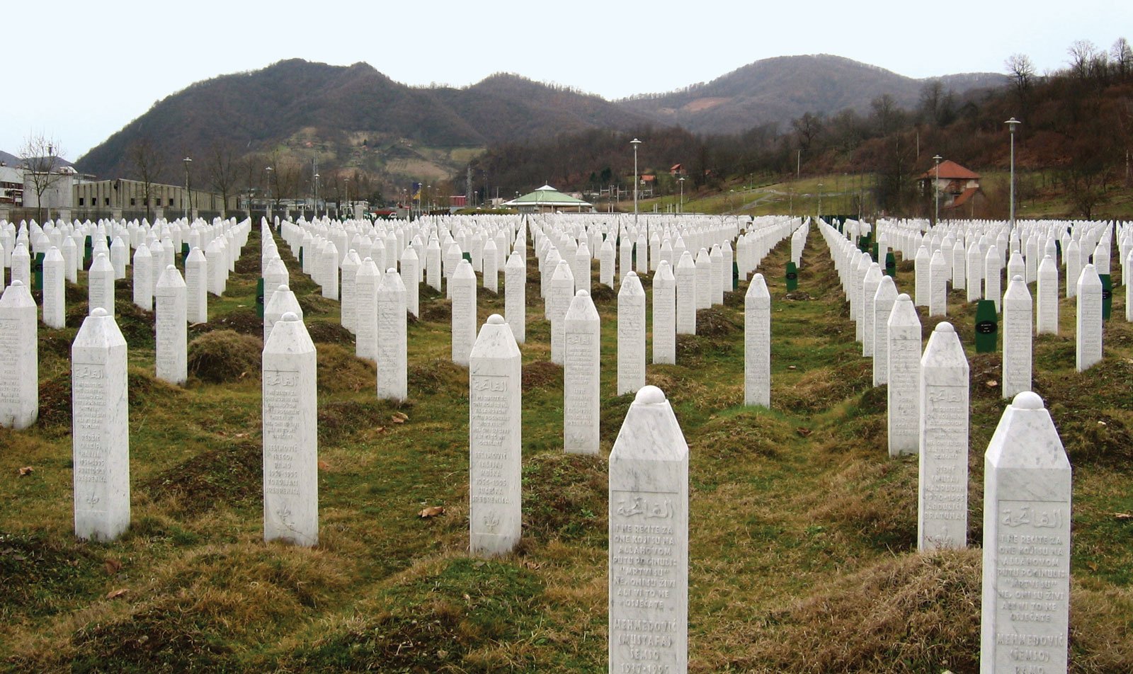 Srebrenitsa Katliamı 11 Temmuz 1995 - 22 Temmuz 1995